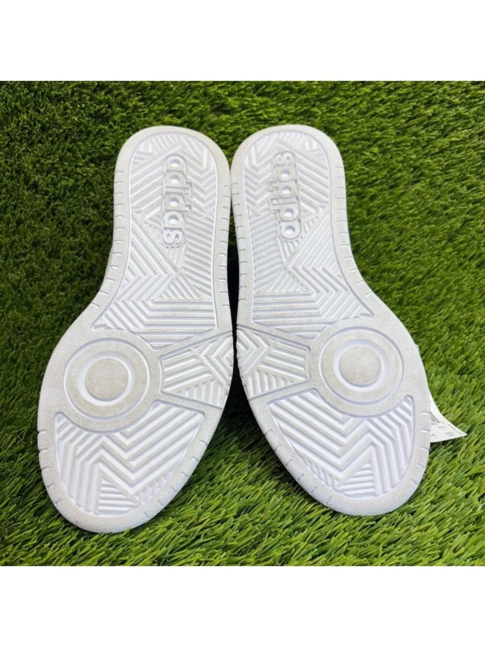 Adidas Hoops 3.0 Low Women Size 7.5 Triple White Athletic Leather Shoes Sneakers